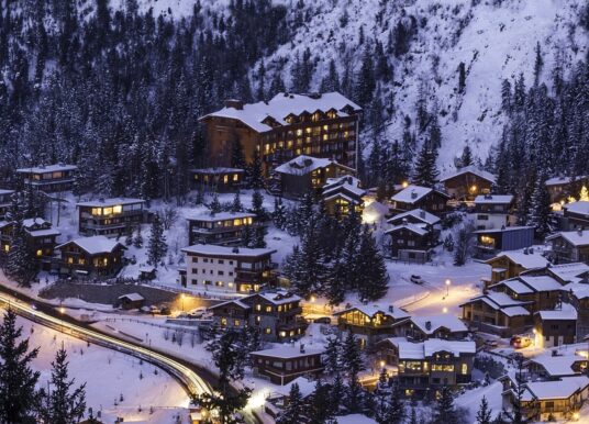 Loulou s’installe à Courchevel au Palace Barrière Les Neiges